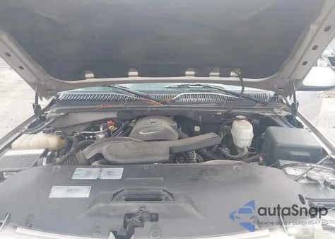 2005 Chevrolet Tahoe Z71 из США, поврежденный, VIN 1GNEC13Z25R246040